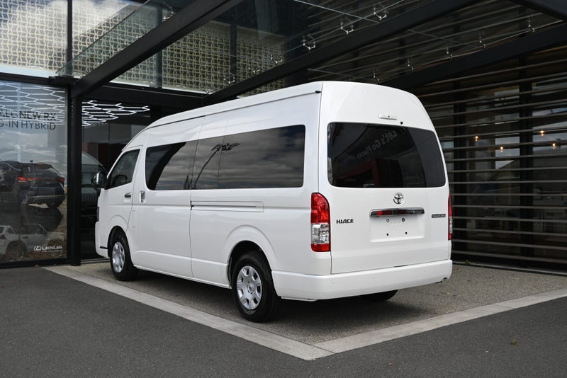 2025 Toyota Hiace Grand Cabin 2.7 Petrol 2WD Mi... image 2