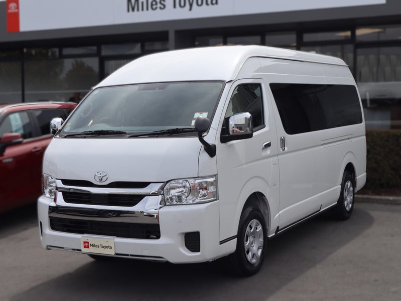 2025 Toyota Hiace Grand Cabin 2.7L Petrol 4WD A... image 3