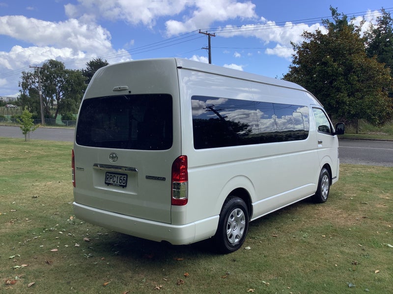 2025 Toyota Hiace Minibus 10 Seat 2.7P Auto Gra... image 5