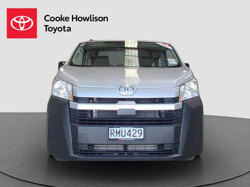 2025 Toyota Hiace ZR 2.8DT image 2