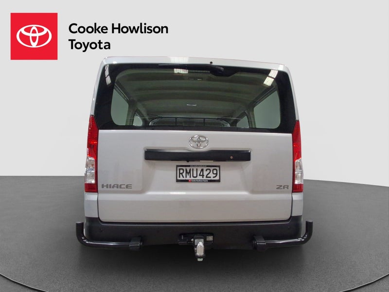 2025 Toyota Hiace ZR 2.8DT image 5