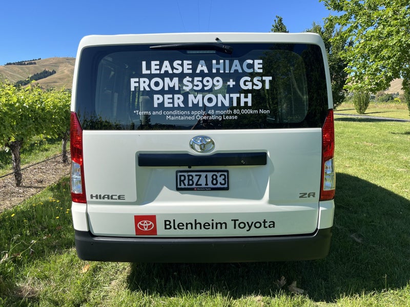 2025 Toyota Hiace ZR 2.8DT 6AT 5 seat + 5 door image 5