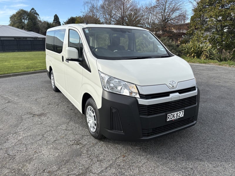 2025 Toyota Hiace ZR 2.8DT 6AT RWD GVN/5D/2S image 1