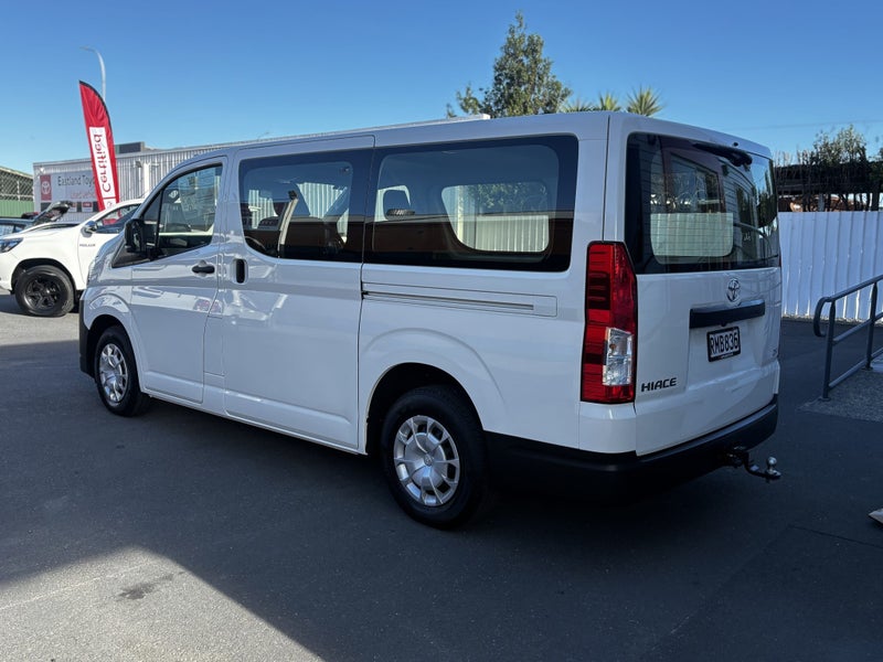2025 Toyota Hiace ZR 2.8DT 6AT RWD GVN/5D/2S image 5