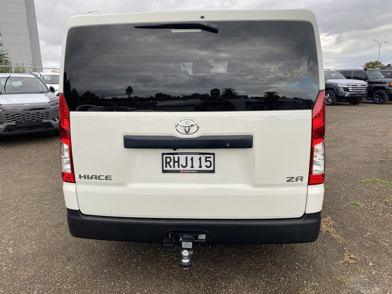 2025 Toyota Hiace ZR 2.8DT 6AT RWD HVN/5D/5S image 3