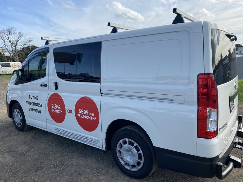 2025 Toyota Hiace ZR 2.8DT 6AT RWD HVN/5D/5S image 3