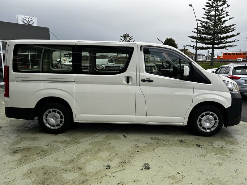 2025 Toyota Hiace ZR 2.8DT Automatic RWD Van -... image 5