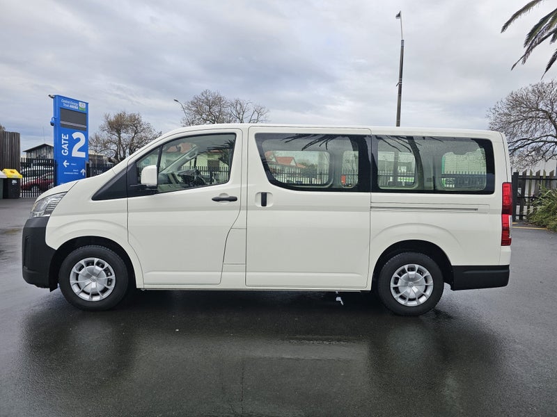 2025 Toyota Hiace ZR 2.8DT Automatic RWD Van -... image 5