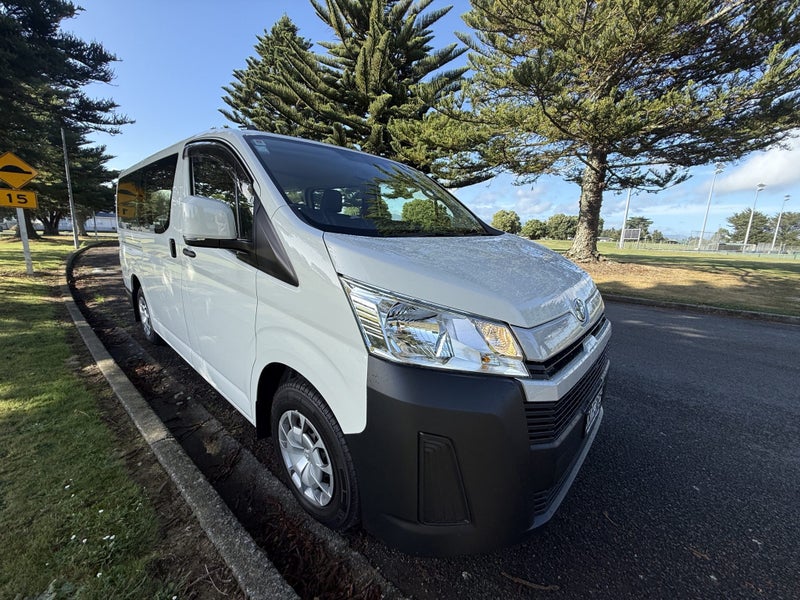 2025 Toyota Hiace ZR 2.8DT Automatic RWD Van -... image 5