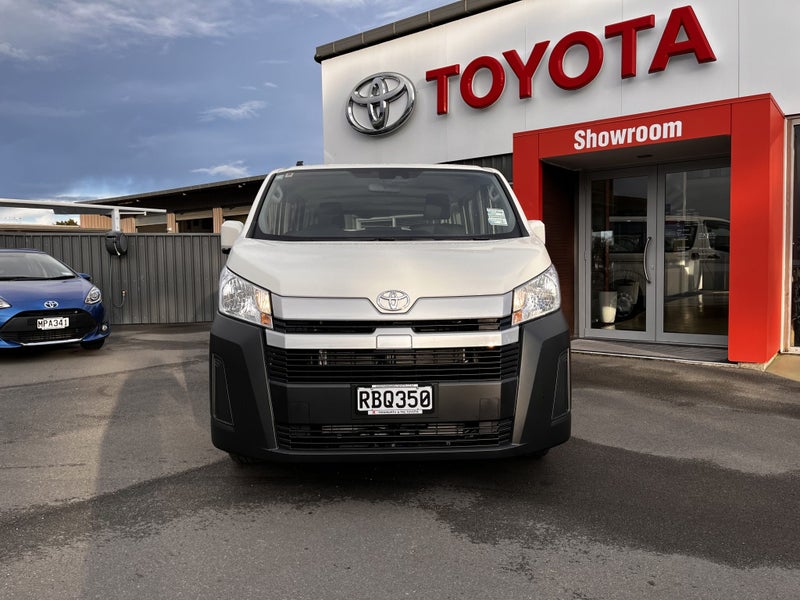 2025 Toyota Hiace ZR 2.8DT Automatic RWD Van -... image 4