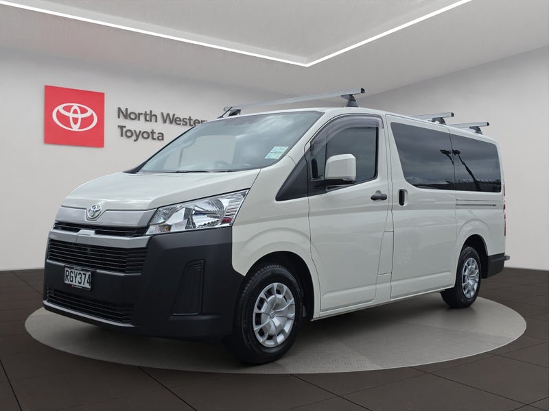 2025 Toyota Hiace ZR 2.8L Diesel Turbo 2WD Van image 3