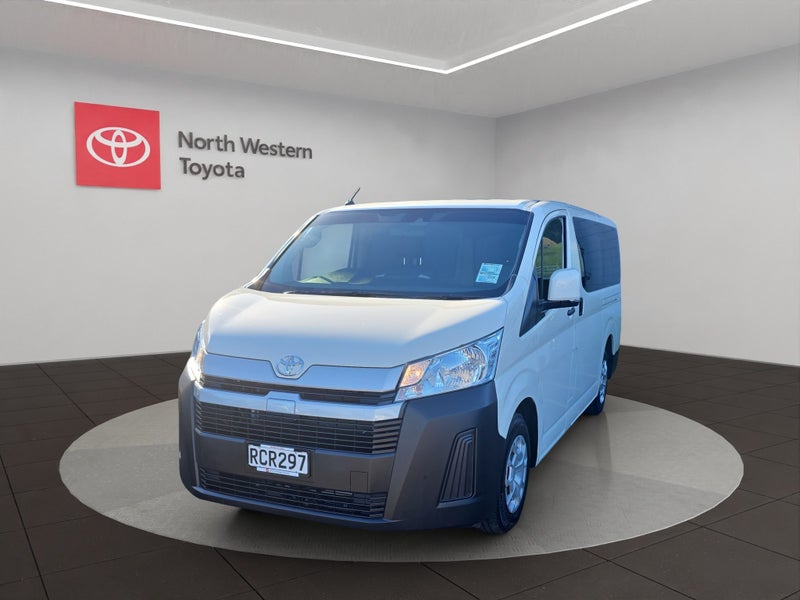 2025 Toyota Hiace ZR 2.8L Diesel Turbo Van image 3