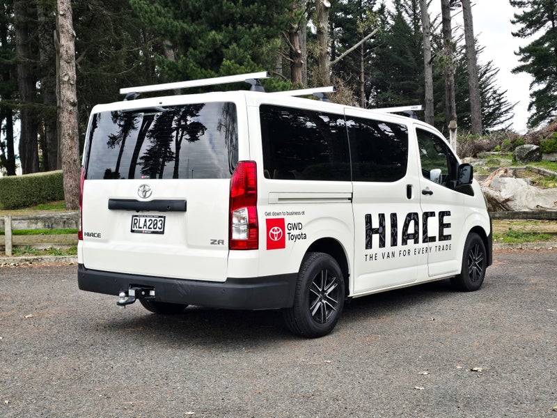 2025 Toyota Hiace ZR image 4