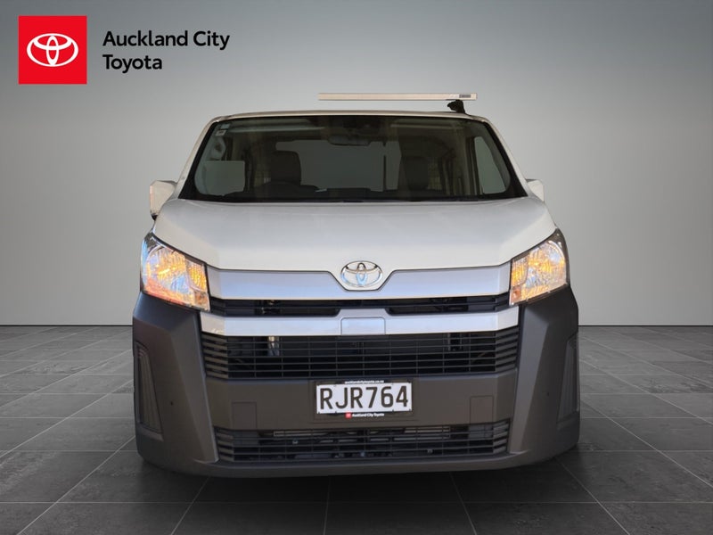 2025 Toyota Hiace Zr Gvn 2.8Dt/6At image 2