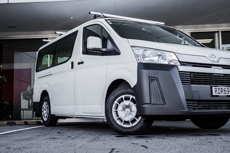 2025 Toyota Hiace Zr Gvn 2.8Dt/6At image 4