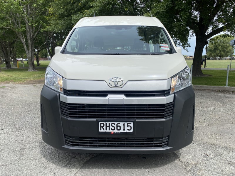 2025 Toyota Hiace ZX 2.8DT 6AT RWD GVN 4 Door image 2