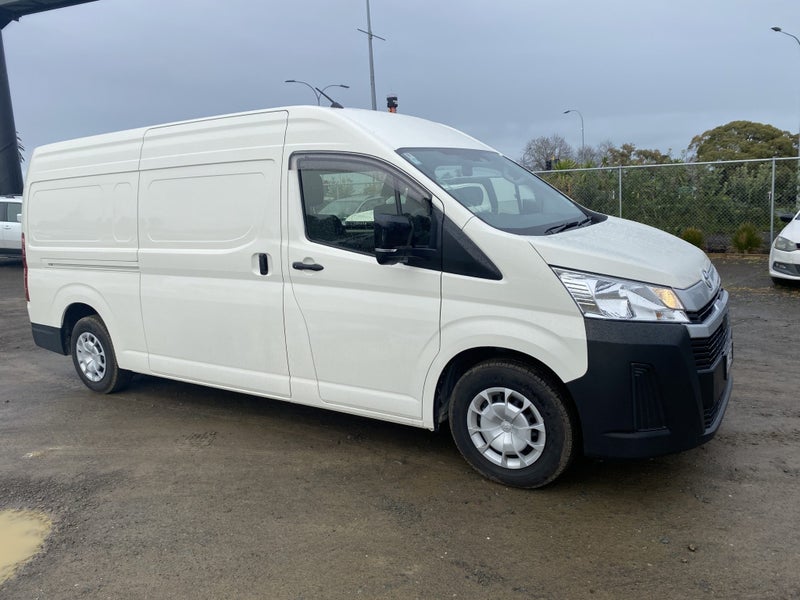2025 Toyota Hiace ZX 2.8DT 6AT RWD PVN/5D/2S image 2