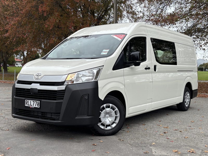2025 Toyota Hiace ZX 2.8DT 6AT RWD PVN 5D image 3