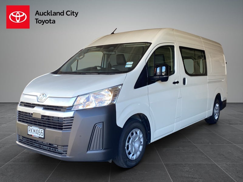 2025 Toyota Hiace ZX PVN Barn Door 2.8 Ltr Dies... image 3
