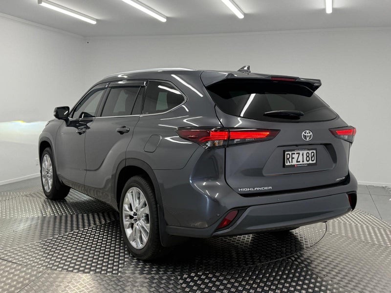 2025 Toyota Highlander 2025 Highlander Limited... image 2