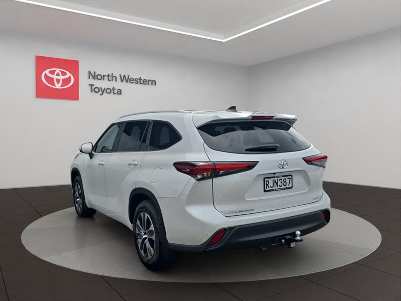 2025 Toyota Highlander Limited 2.5L Hybrid AWD SUV image 5