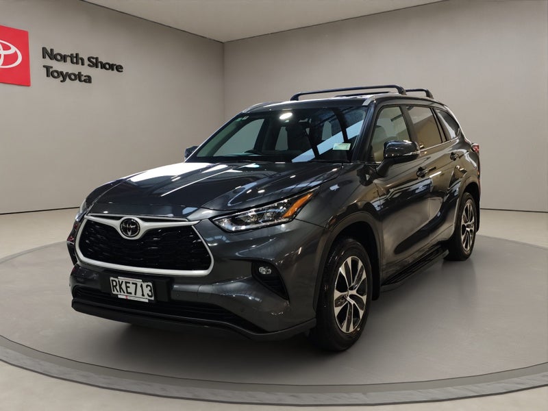 2025 Toyota Highlander Limited 2.5L Hybrid AWD SUV image 3