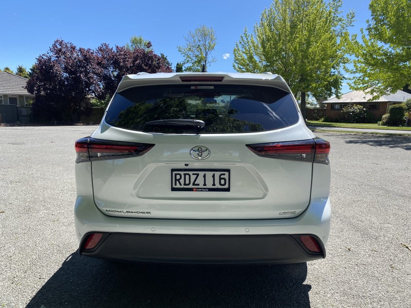 2025 Toyota Highlander Limited 2.5P HEV AWD SUV image 4