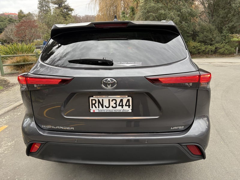 2025 Toyota Highlander Limited image 4