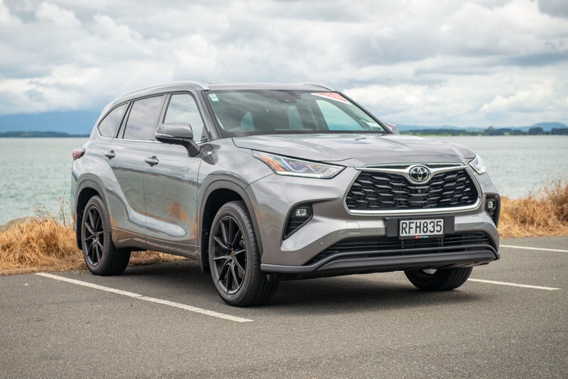 2025 Toyota Highlander Limited ZR image 4