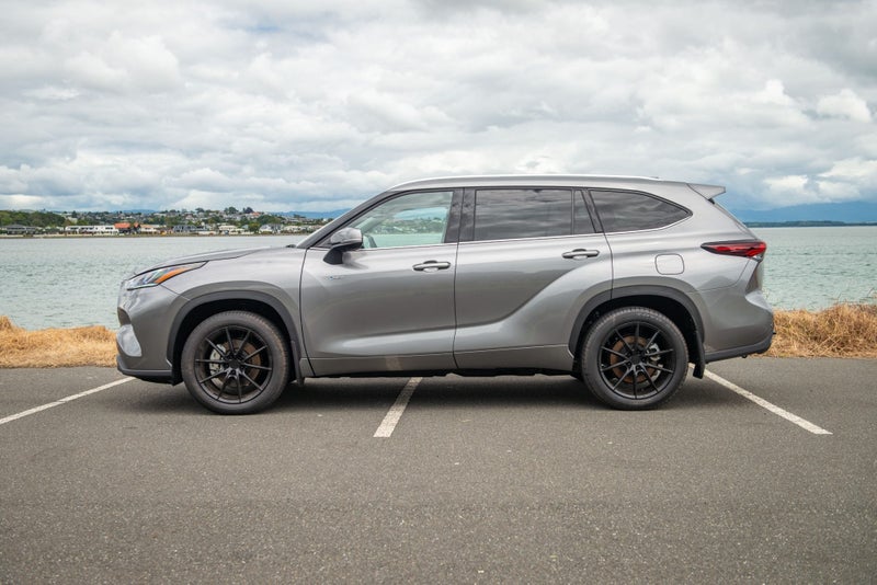 2025 Toyota Highlander Limited ZR image 5