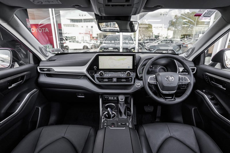 2025 Toyota Highlander Limited ZR 2.5 Hybrid 4W... image 2