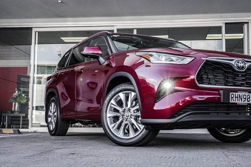 2025 Toyota Highlander Limited ZR 2.5 Hybrid 4W... image 4