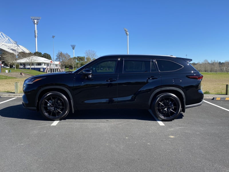 2025 Toyota Highlander Limited ZR 2.5L Petrol H... image 4