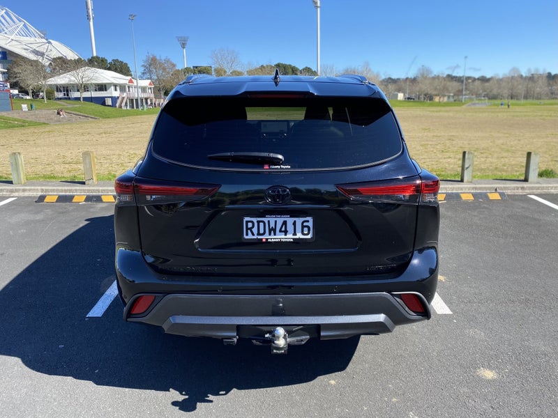 2025 Toyota Highlander Limited ZR 2.5L Petrol H... image 5
