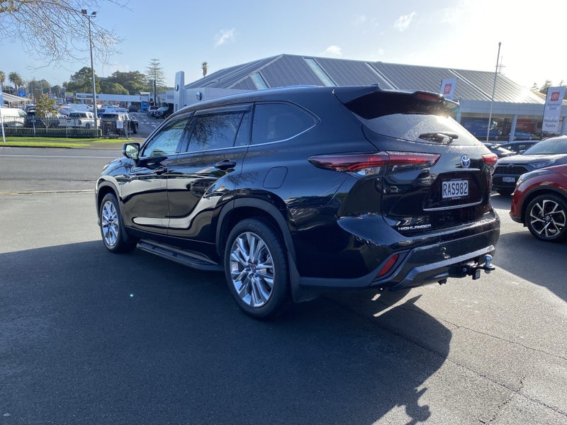 2025 Toyota Highlander Limited ZR 2.5P HEV AWD SUV image 4