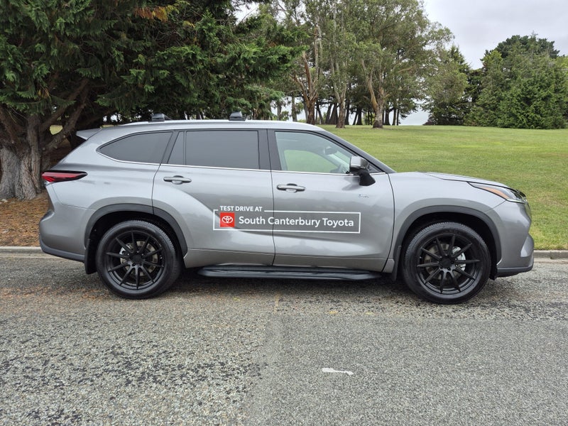 2025 Toyota Highlander Limited ZR 2.5P HEV ECVT... image 3