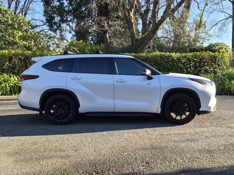 2025 Toyota Highlander Limited ZR 2.5P (HKBL-SI3) image 2