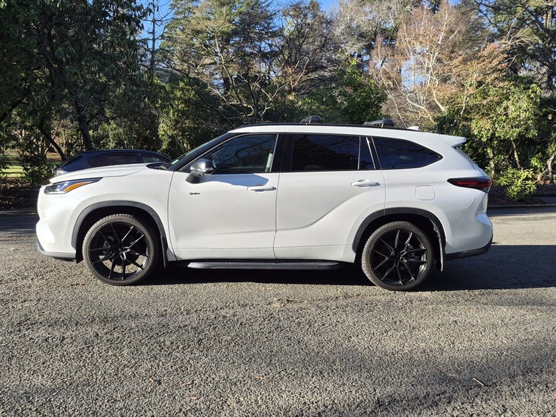 2025 Toyota Highlander Limited ZR 2.5P (HKBL-SI3) image 3