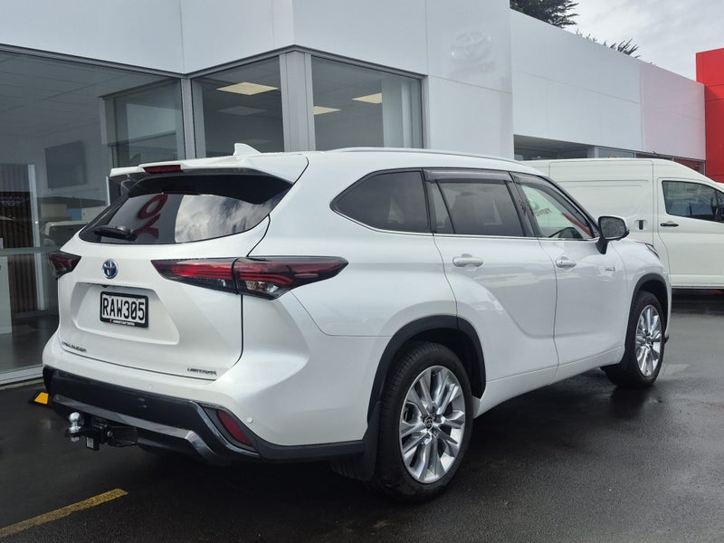 2025 Toyota Highlander Limited ZR 2.5P HYBRID AWD image 3