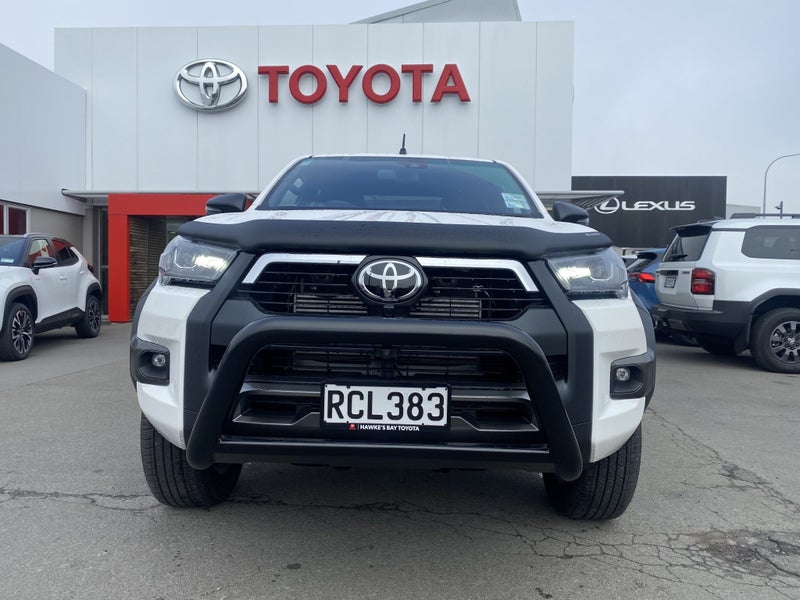 2025 Toyota Hilux Cruiser 4WD Hybrid image 3