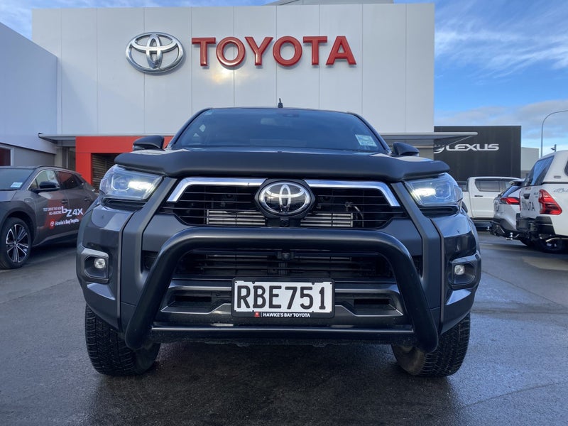 2025 Toyota Hilux Cruiser 4WD Hybrid image 3