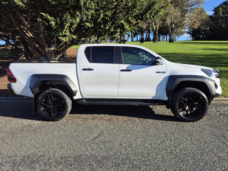 2025 Toyota Hilux GR Sport 2.8DT 6AT 4WD DCW/4D/5S image 3