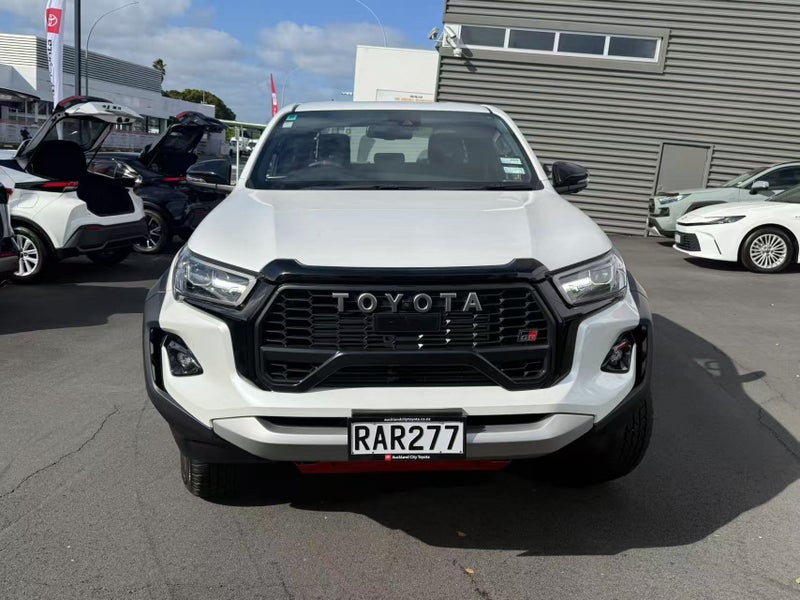 2025 Toyota Hilux Gr Sport Td 4x4 image 3
