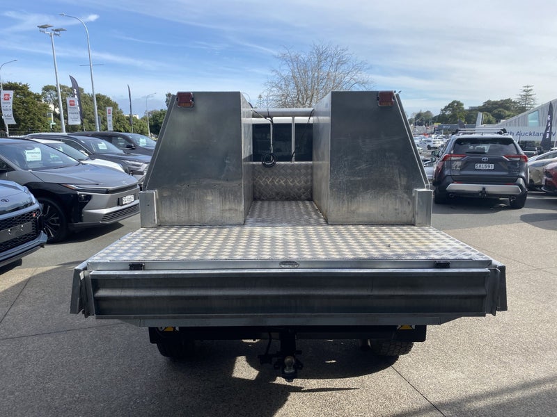 2025 Toyota Hilux SR 2.8DT 6AT 4WD image 5