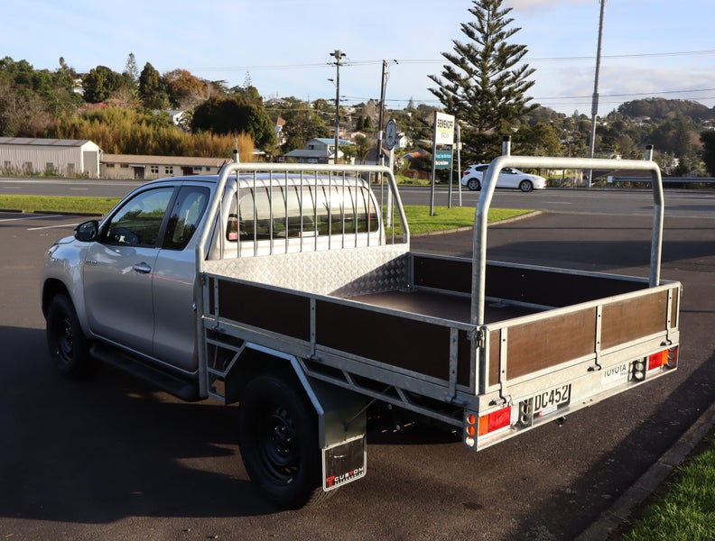 2025 Toyota Hilux SR 2.8DT 6AT 4WD ECC/4D/4S image 5