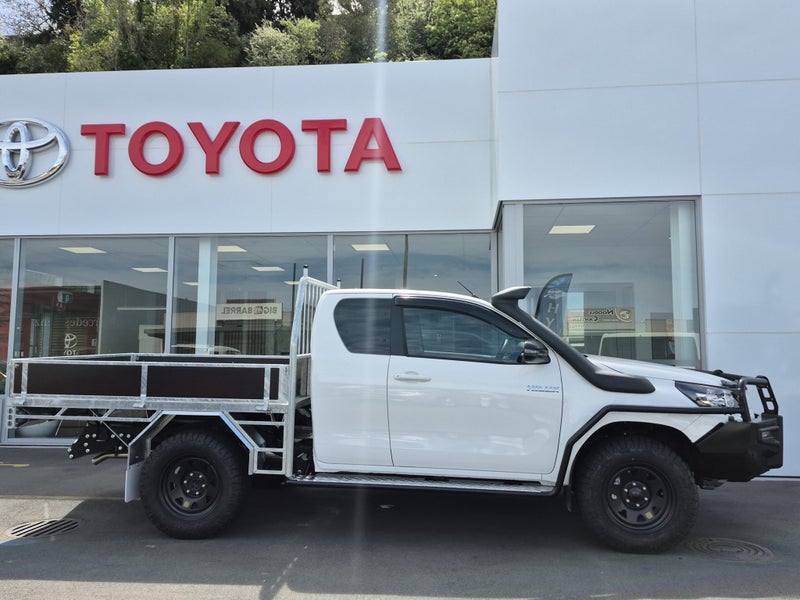 2025 Toyota Hilux SR 2.8DT 6Auto 4WD image 2