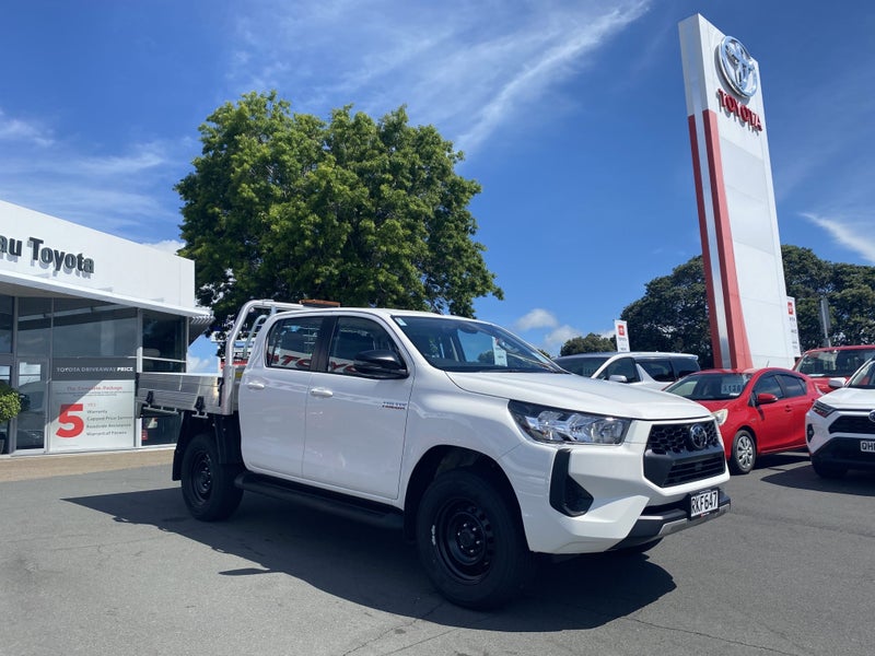 2025 Toyota Hilux SR 2.8DT Hybrid 6AT 4WD image 2