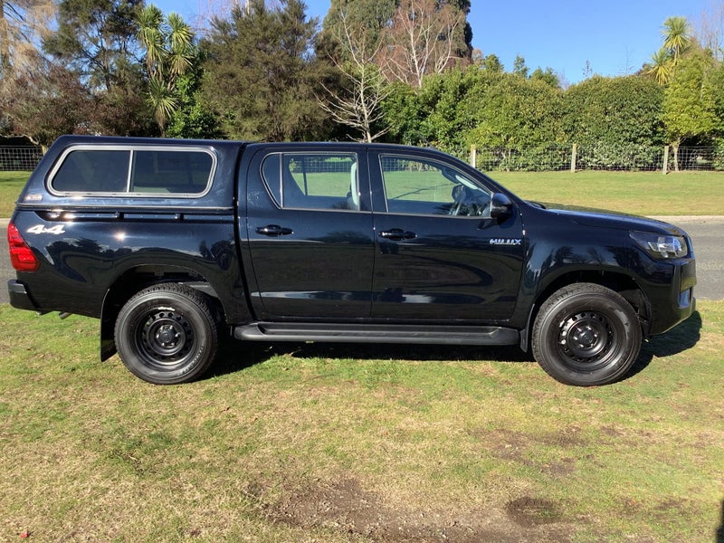 2025 Toyota Hilux SR 2.8DT Hybrid 6AT 4WD Doubl... image 4