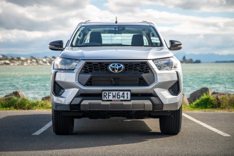 2025 Toyota Hilux SR 2WD with Flat Deck & Draw.... image 2