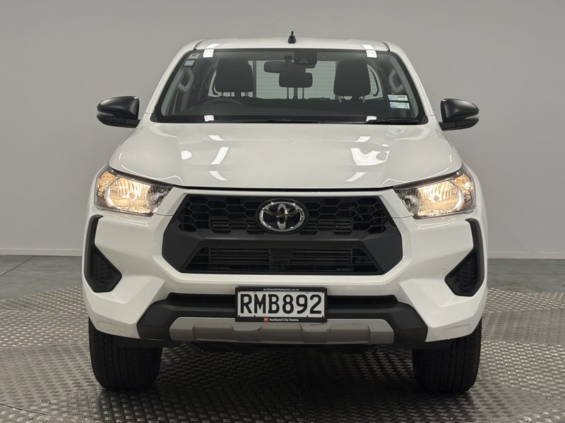 2025 Toyota Hilux Sr Td Dc 2.8Dmht/4Wd image 2